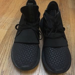 Adidas Tubular Sneakers